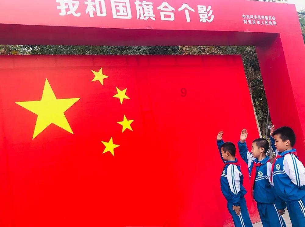 叠方块消消看